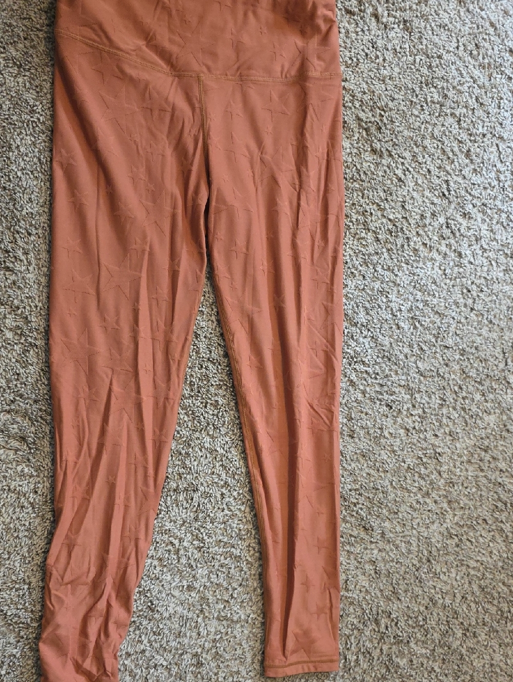 Mono B Rust Star-Texture Leggings